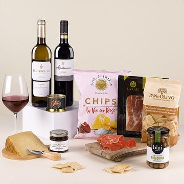 Product photo for Exquisite Reception: Rotwein und Chips 