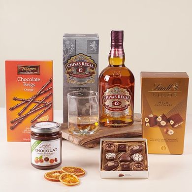 Smooth Crunch: Scotch Whiskey and Nutty Chocolates