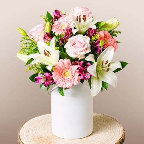 Dream World: Gerbera und Lilien
