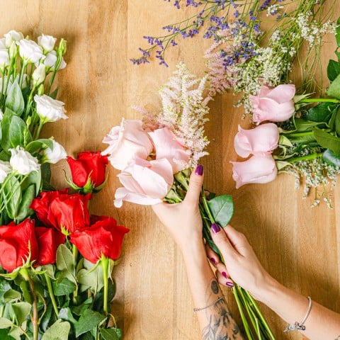 Florist Choice: Premium-Straußkomposition von unseren Floristen