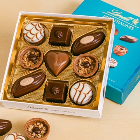Tempting Surprise: Espumante e Mini Pralines highlight