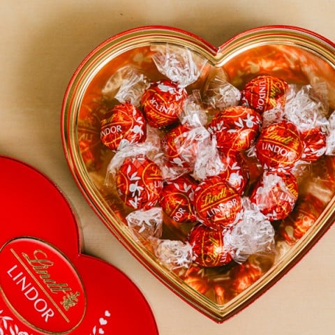 Trésor sucré : assortiment de chocolats Lindt highlight