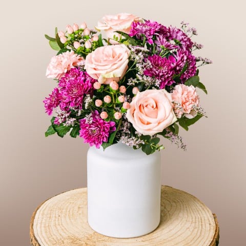 Süße Mutter: Rosen und Nelken