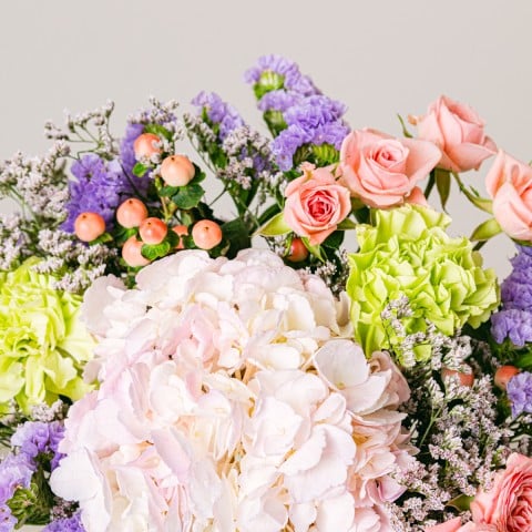 Slow Saunter: Hydrangeas and Roses highlight