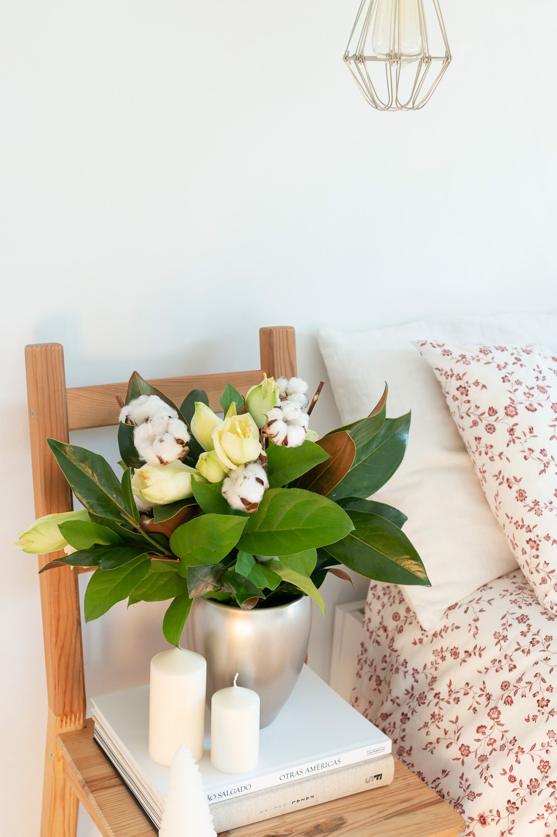 White bouquet of cotton flowers and amaryllis