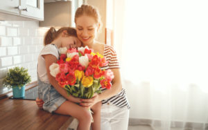 shutterstock 1038404041 FloraQueen Mother’s Day Bouquet