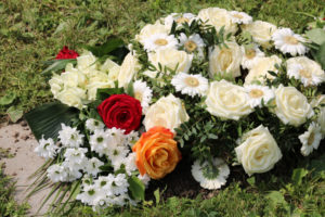 shutterstock 1628564404 FloraQueen EN Learn the Meaning of Sympathy and Memorial Plants for Your Dear Ones