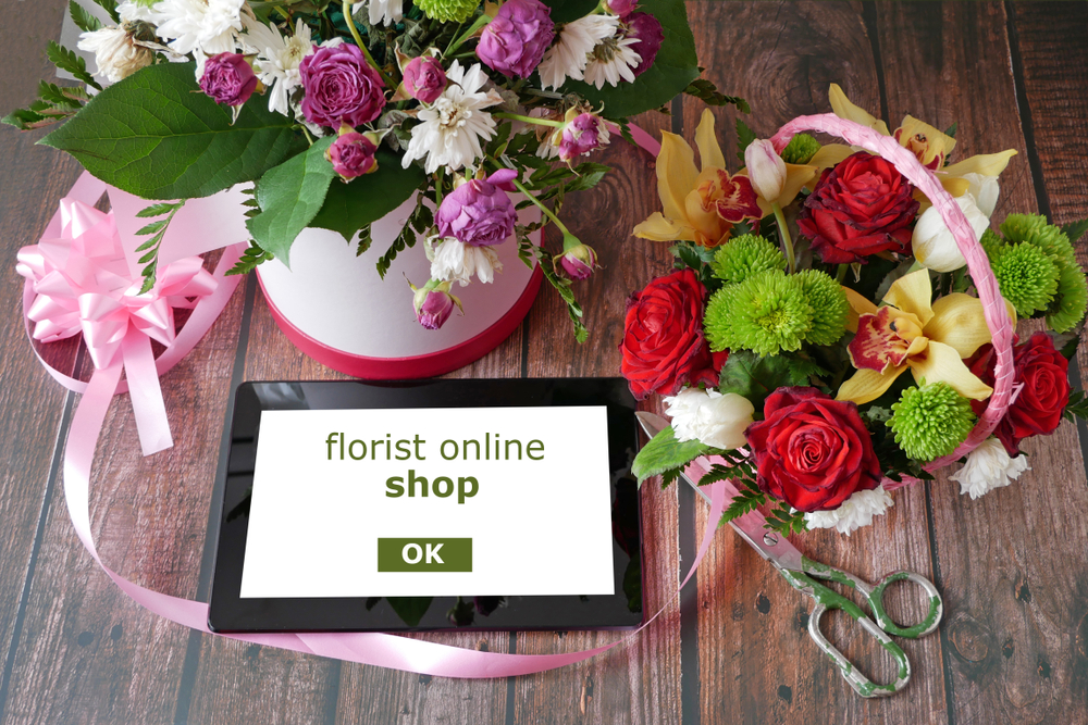 Order Flowers Online for Delivery to Surprise Your Lover Without Moving  from Your Couch | FloraQueen