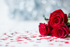 shutterstock 345196199 FloraQueen EN What Do Your Valentine's Day Roses Say About You?