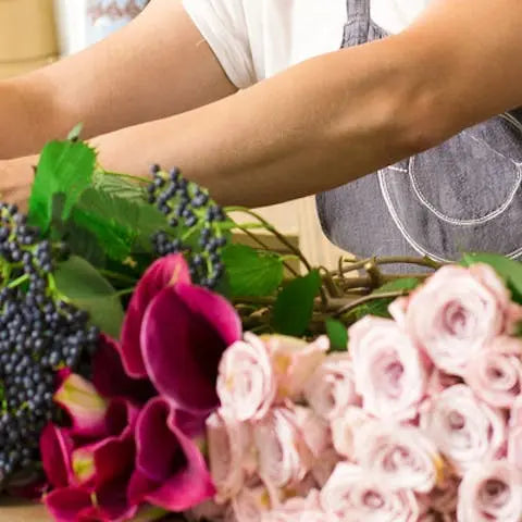 How-to-choose-the-perfect-bouquet-from-an-international-florist Flora Queen