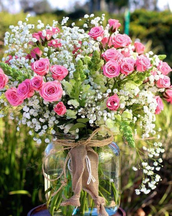bouquet de roses fleurs du mois de juin pour un anniversaire