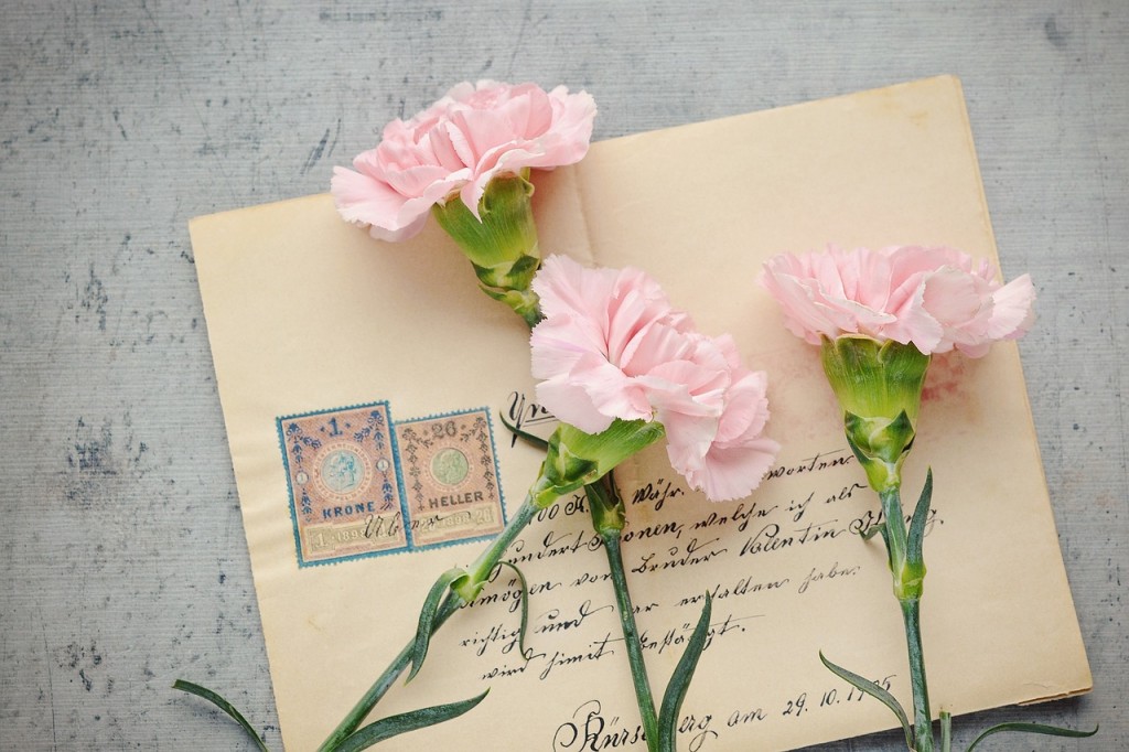 lettres avec fleurs