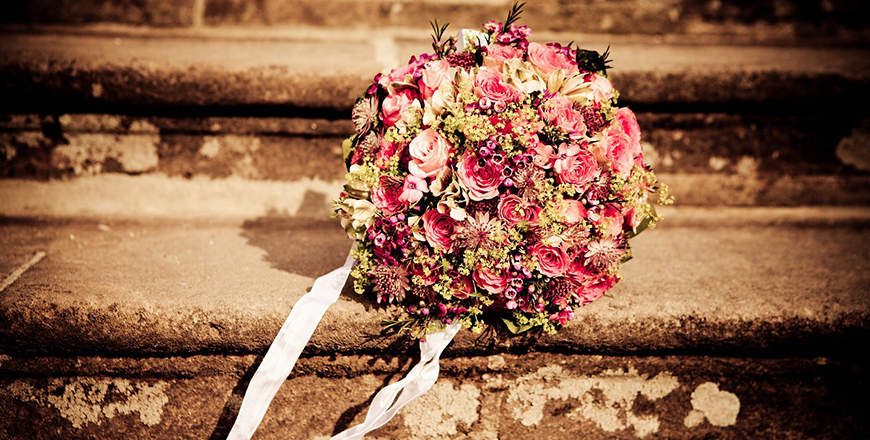 Kwiaty - jeden z 7 powodów na ślub jesienią