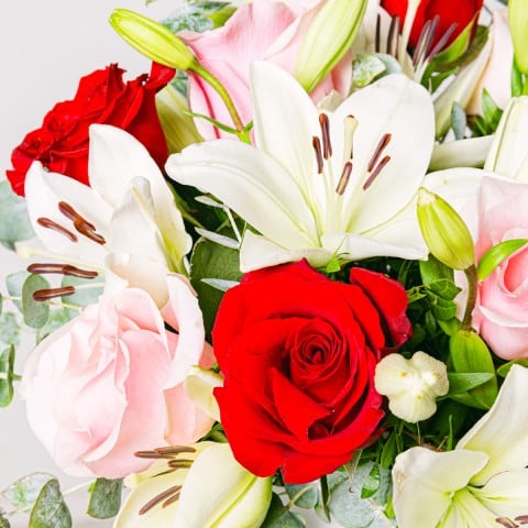 Always Near : Roses et Lys highlight Always Near : Roses et Lys highlight